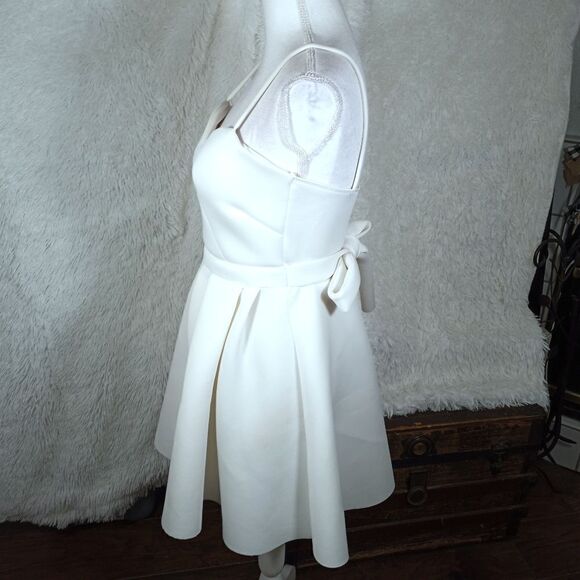 OLIVE TREE WHITE SKATER DRESS SZ.L EUC - Picture 5 of 8